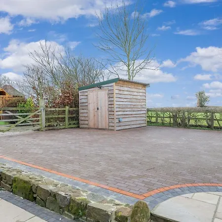 The Shed Villa Coventry Exterior photo